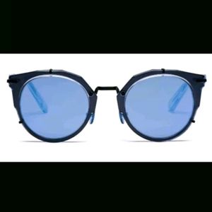 Westward Leaning Sphinx Sunglasses